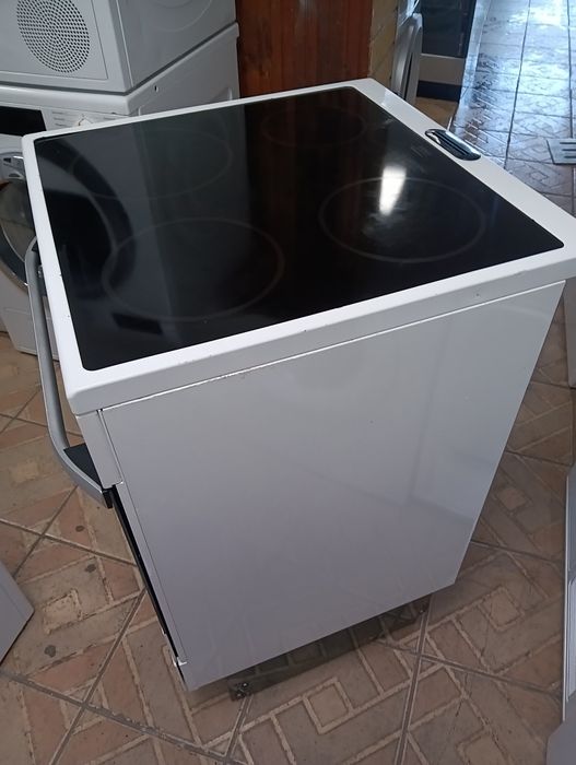 Свободно стояща печка с керамичен плот VOSS Electrolux 2годиниГаранция