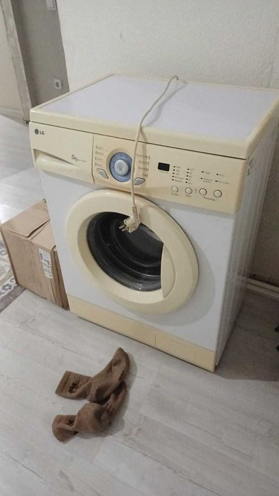 Продам стиральную машину