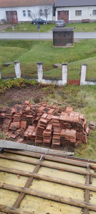 Vînd tiglă preț bun 7000 bucăți