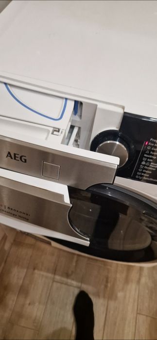 Пералня + Сушилня AEG с Термопомпа
