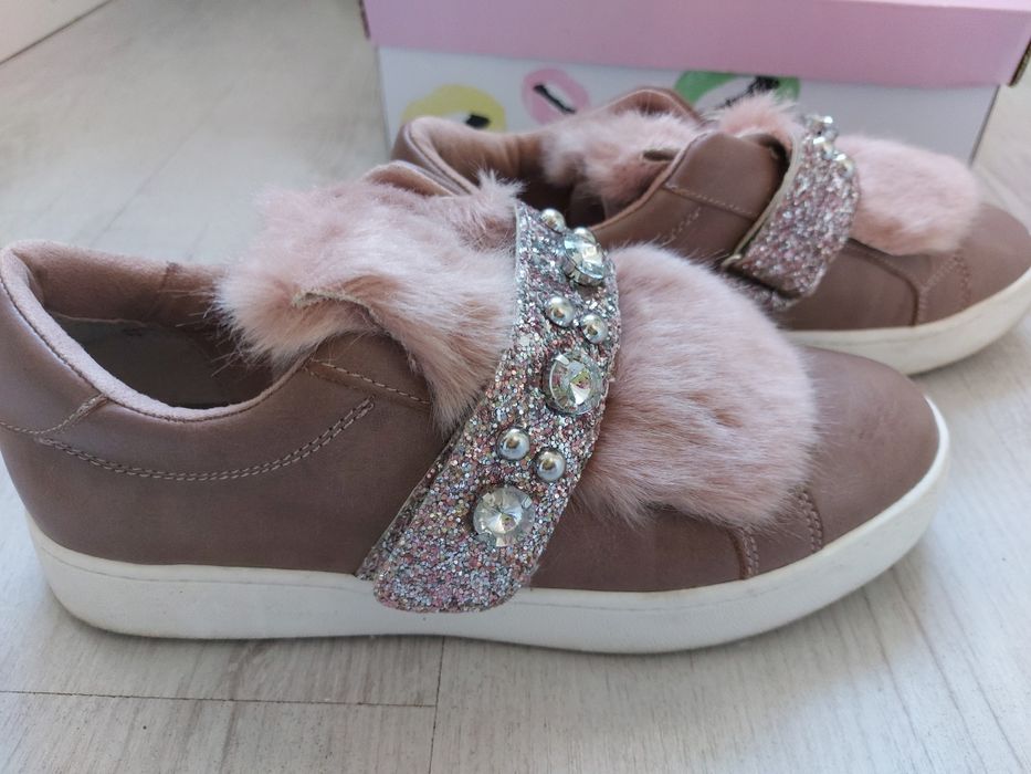 Дамски обувки OMG