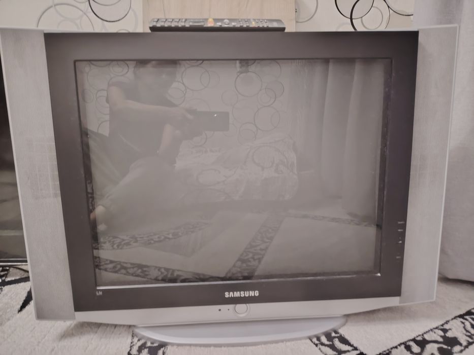 Продаётся телевизор