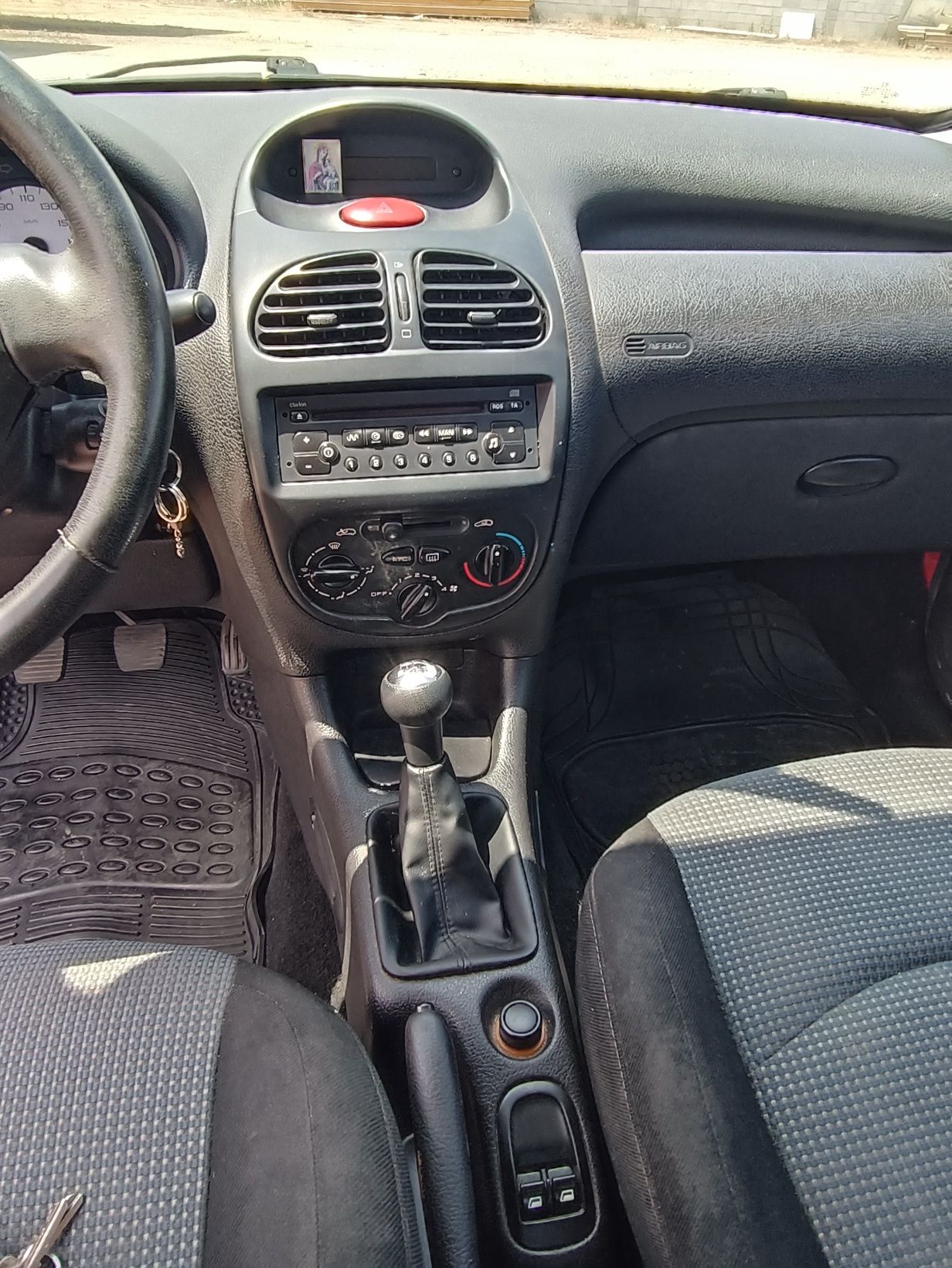 PEUGEOT 206 - 1.1 , 60 k.с