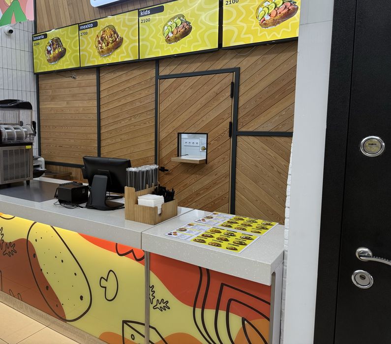 Продам бизнес фаст фуд в ТРЦ