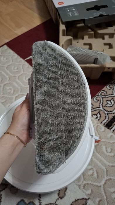 Робот-пылесос моющий