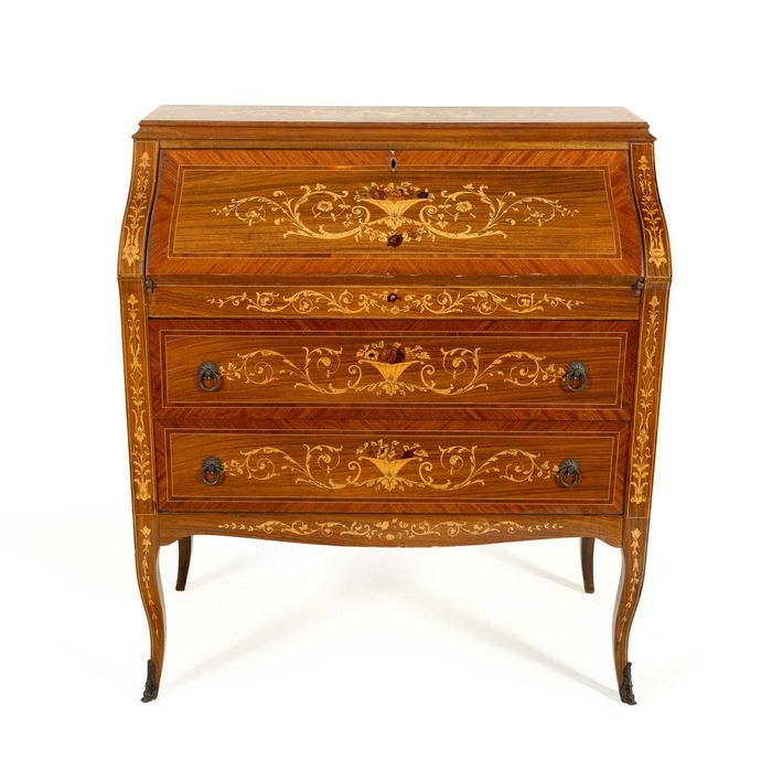 Secretaire în stil Neo-Baroc, ornat cu ghirlande florale intarsiate