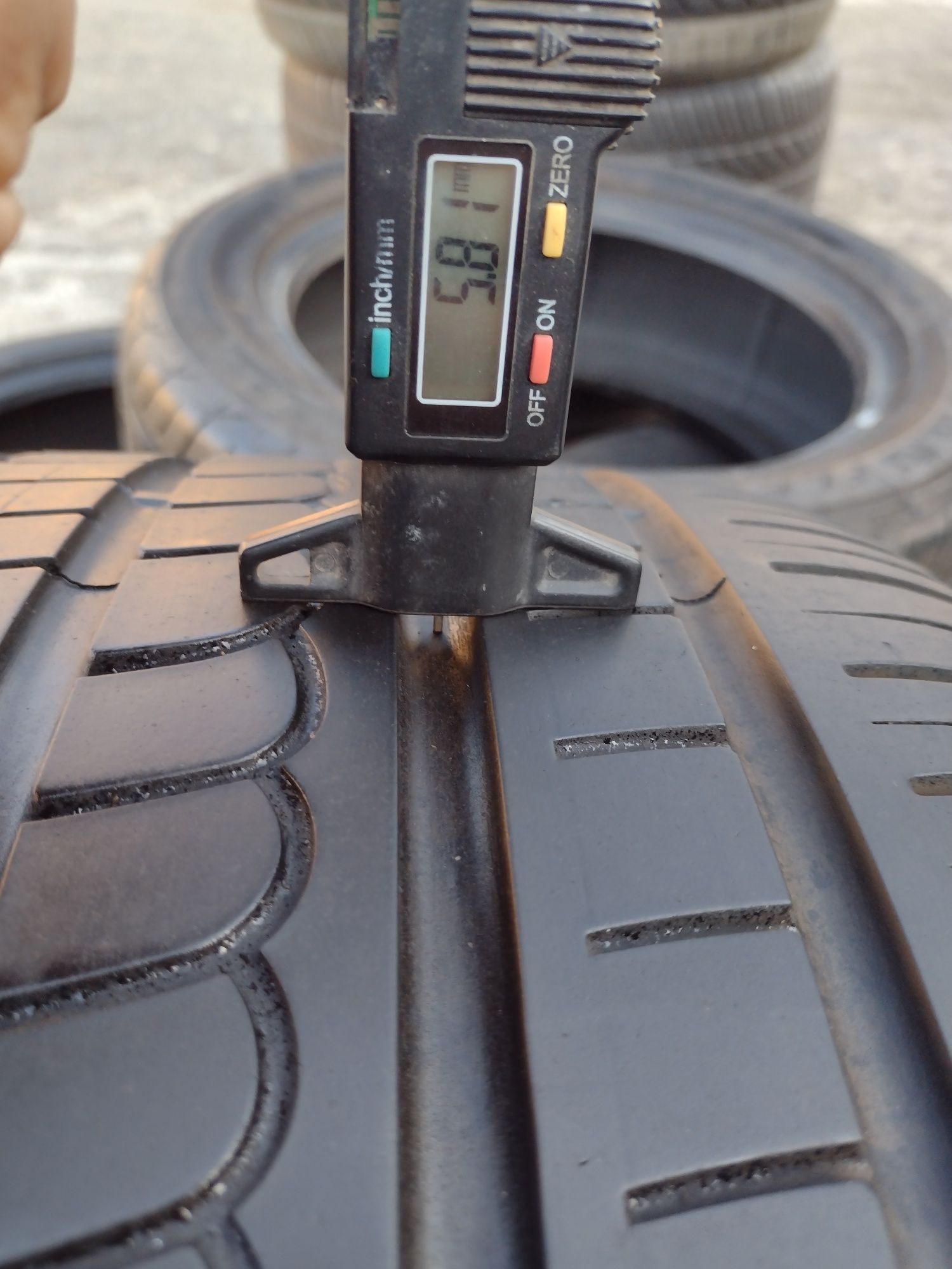 Pirelli P Zero Rosso 2бр.285/30/18 дот2316