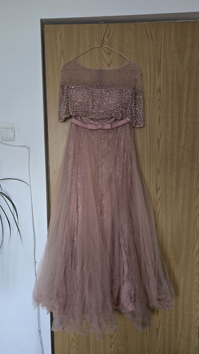 Rochie de gala roz