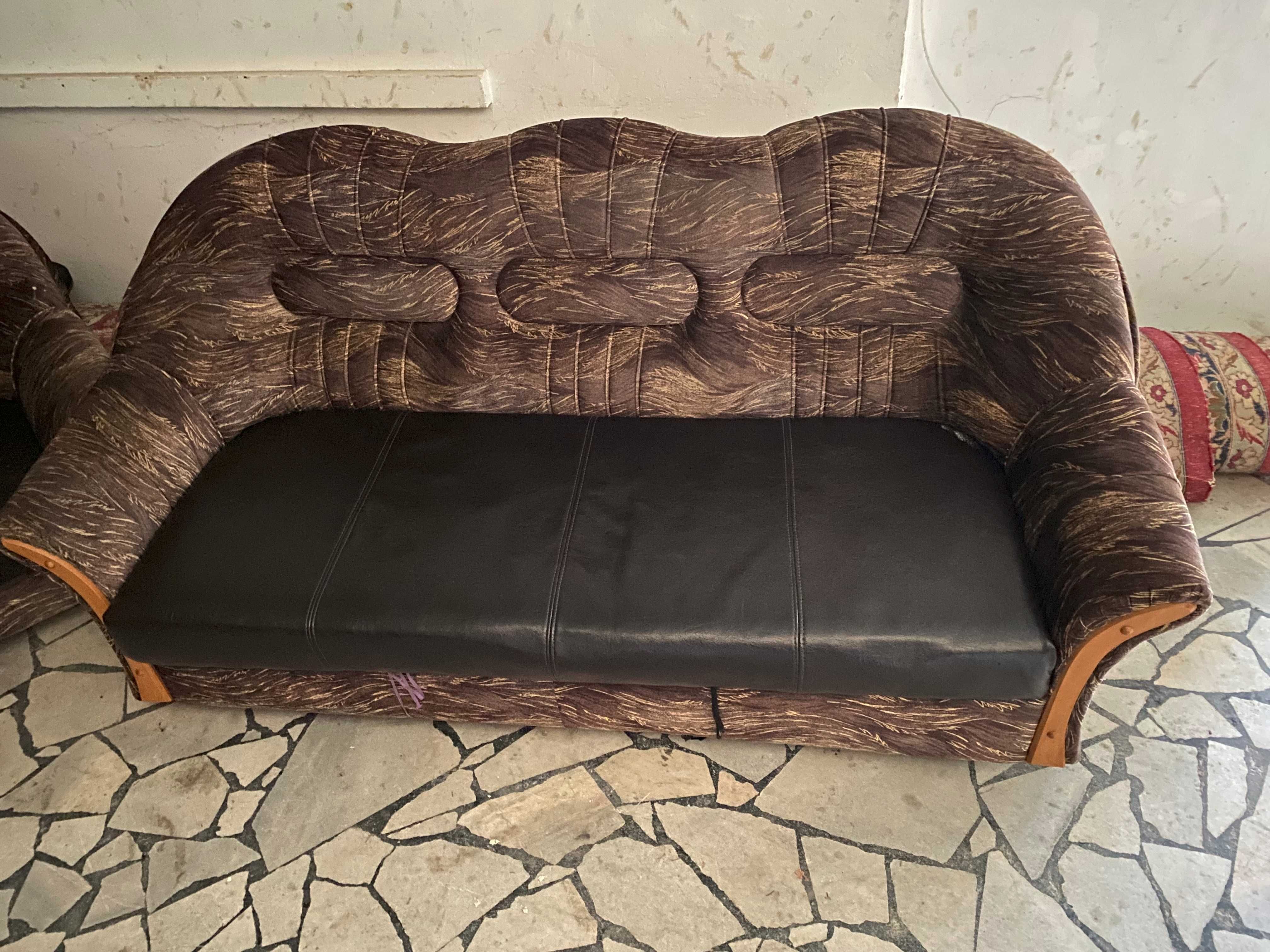 Разтегателен диван с фотьойли (холна гарнитура)
