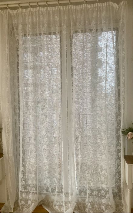 Perdea cu model floral