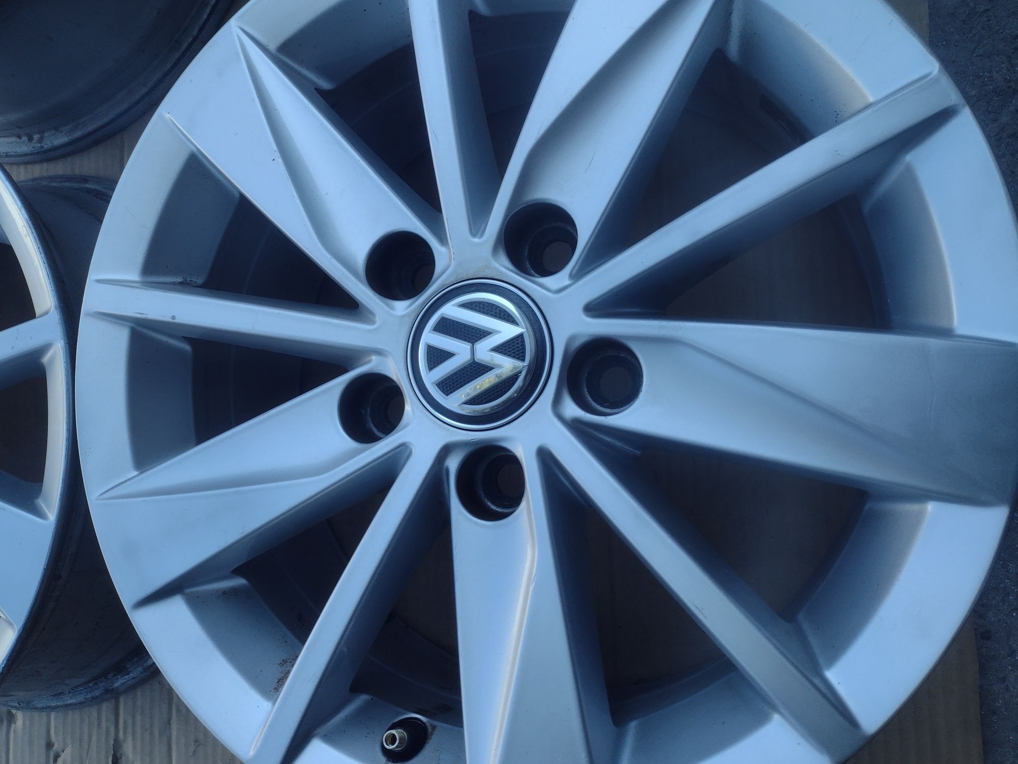 Перфектни 15-5х112 ЕТ45 6j VW Golf 7