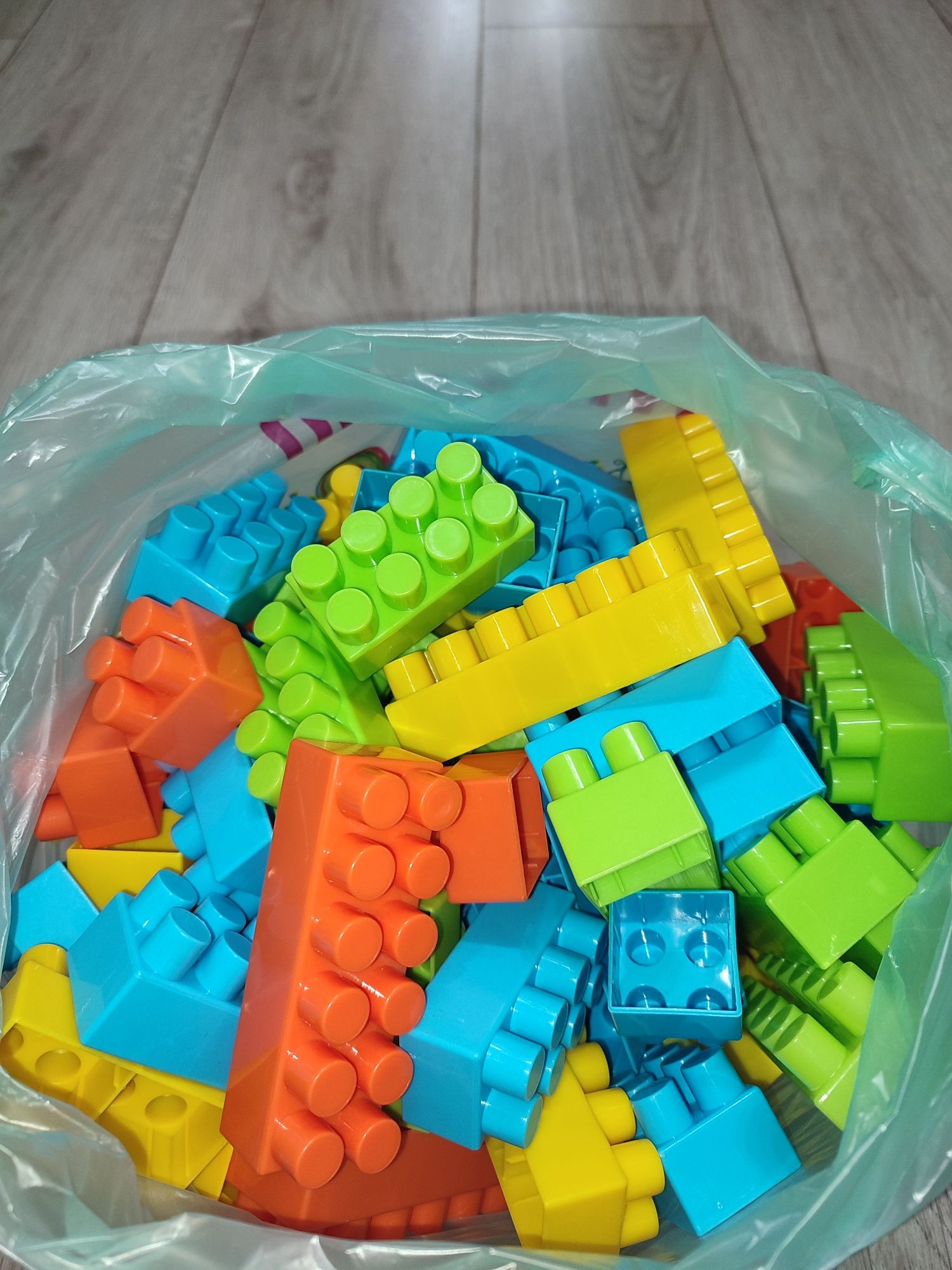 Lot jocuri creative: cuburi,cifre și litere magnetice,preț 50 lei