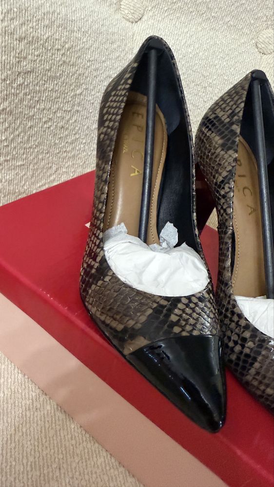 Pantofi din piele de sarpe Epica - marimea 35
