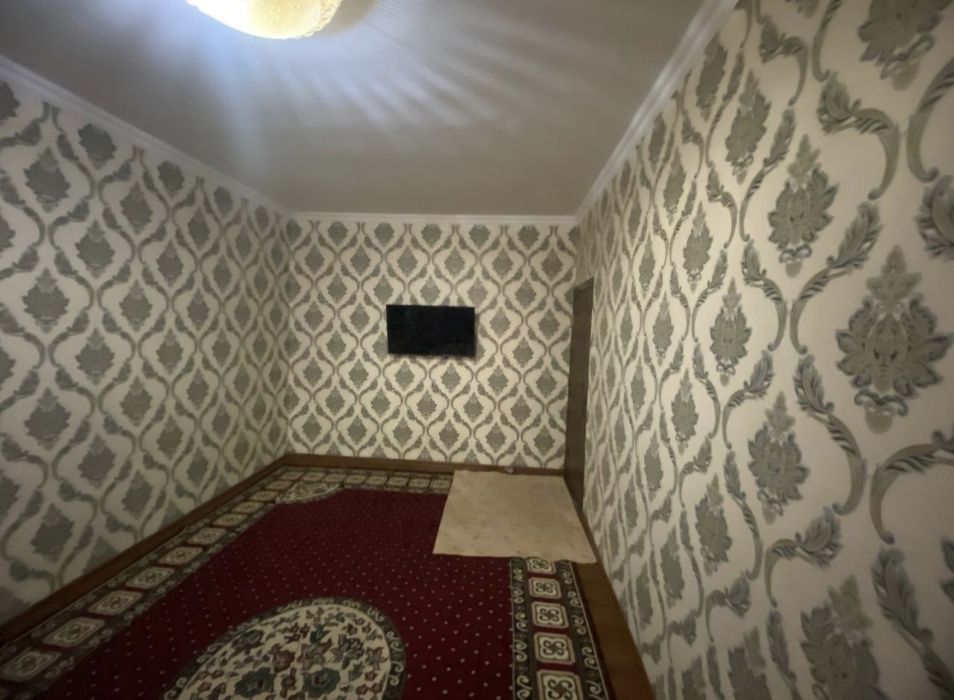 Юнусабад 7 квартал. Продается квартира 2/2/4