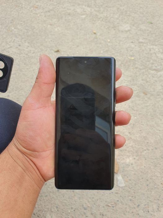Texno Camon 30 S kafolati bilan
