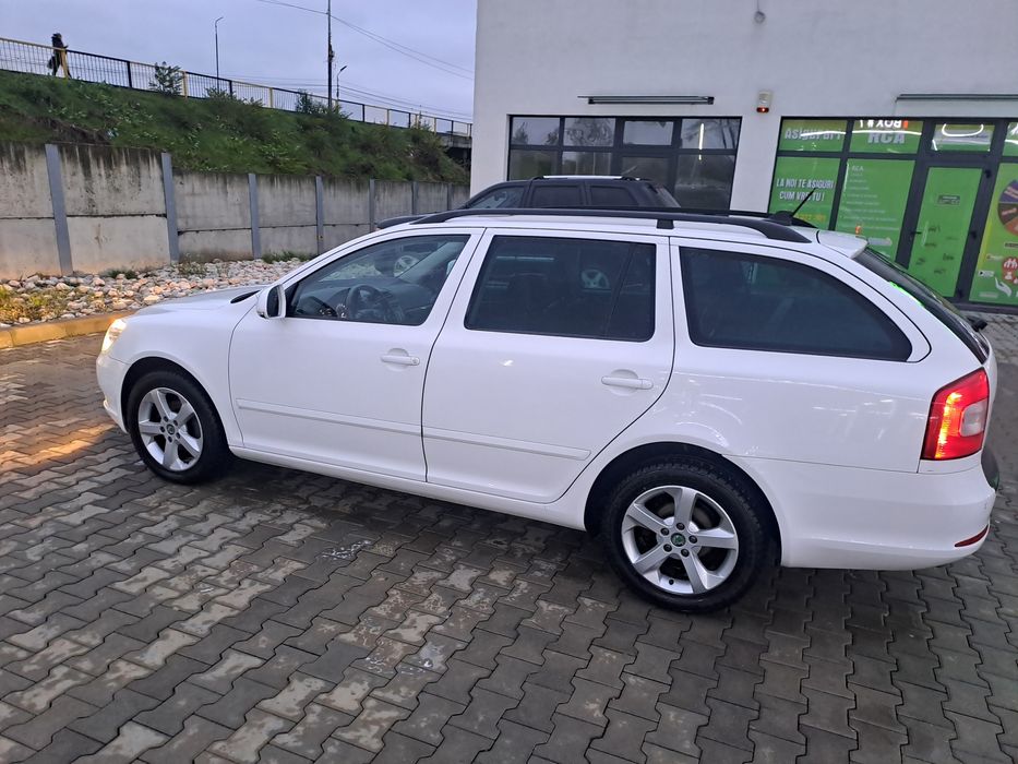 Skoda Octavia An 2013 Motor 1,6 Diesel cutie automată dsg7 euro 5