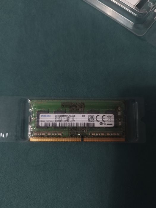 Продам DDR 4 для ноутбука на 4 Гб