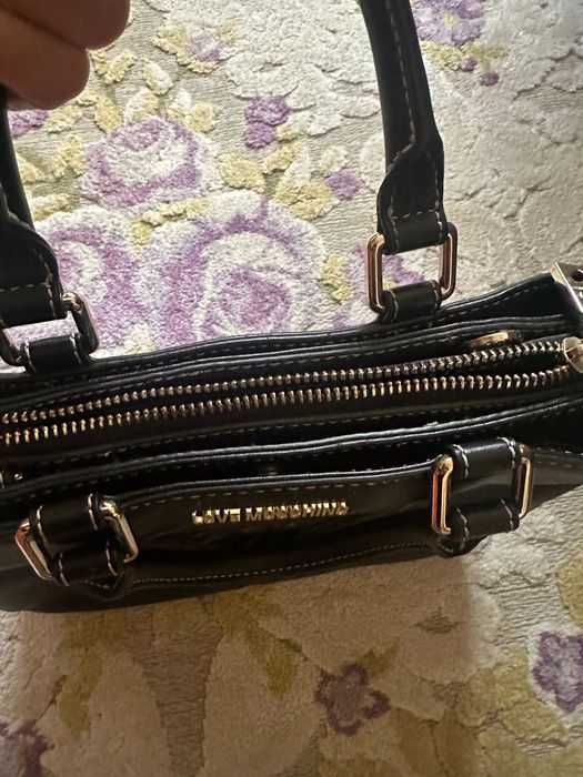 Дамска чанта ловмоскино