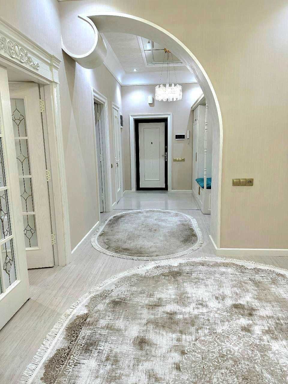 Сдаётся квартира с авторским ремонтом на М.Горький, ор-р метро БИЙ!
