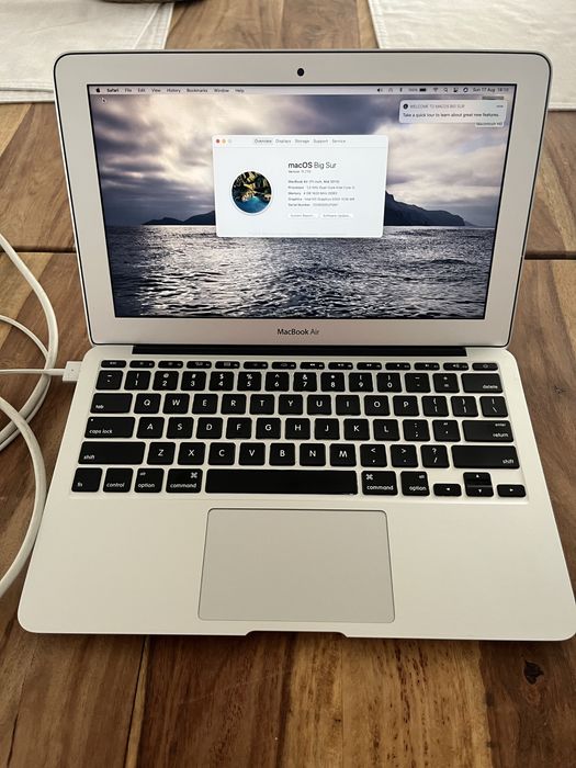 Makbook air 11” 128gb model i5 2013 4Gb RAM