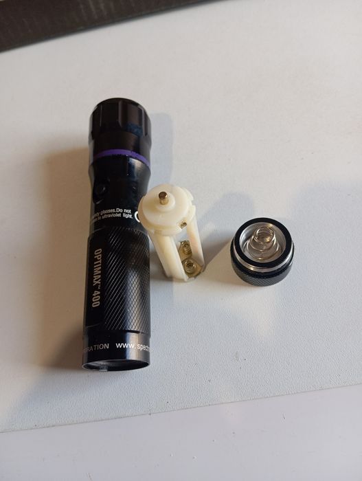 Lanterna UV Optimax 400