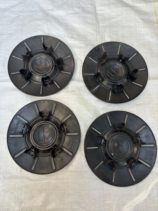 Capace roti  originale VW T6 T5 Amarok  noi originale