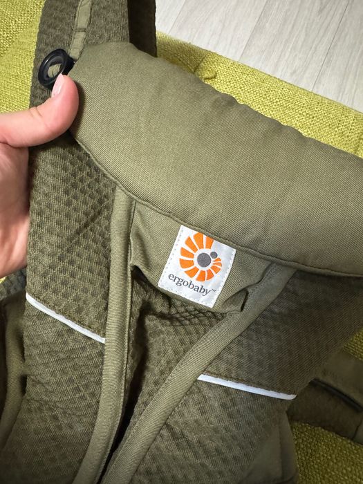 Ergobaby Omni Breeze - Olive Green, Marsupiu ergonomic