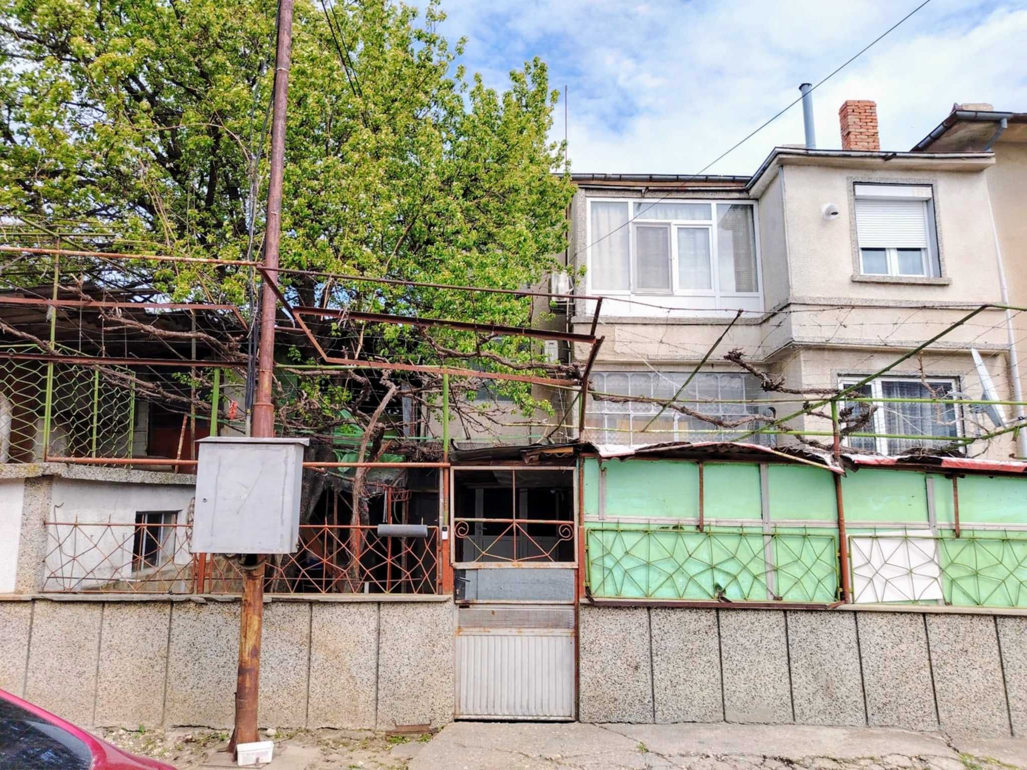 къща в село Калипетрово