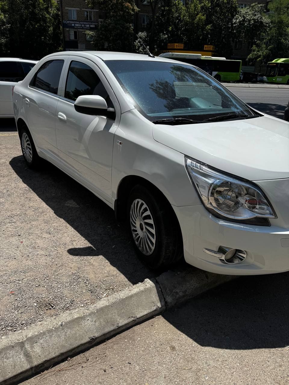 Кобальт свой 2019г, автомат, белый