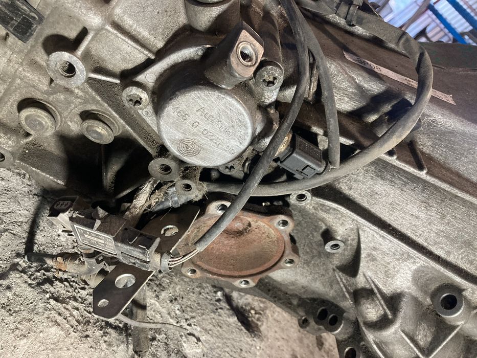 Audi a4 b7 3.0 tdi 6 скорости Скоростна кутия