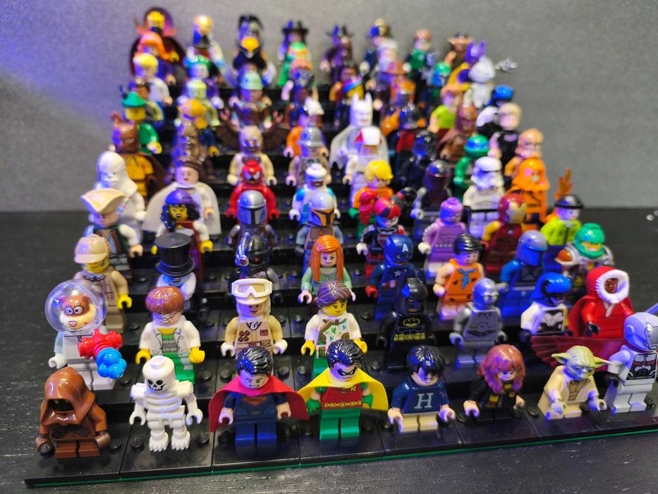 LEGO мини фигурки