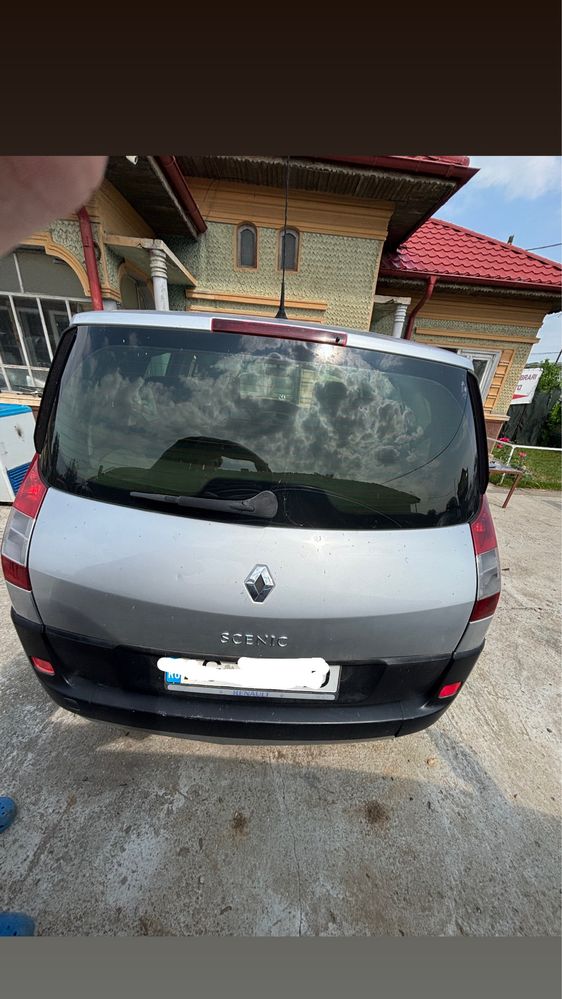 Vand piese si accesorii renault scenic 2 1.5 dci (motor la proba)