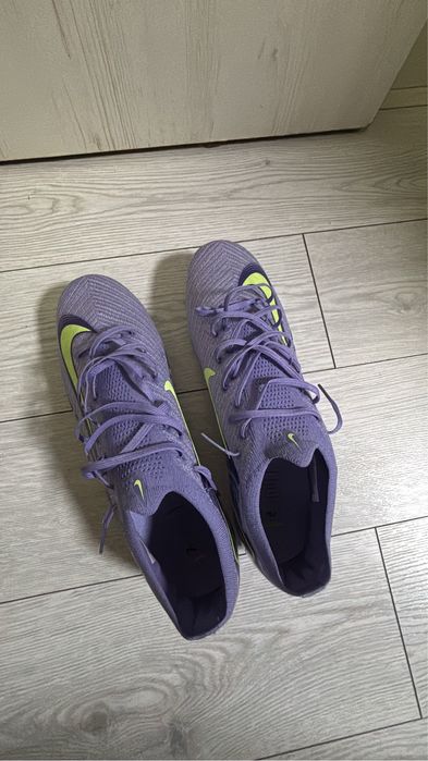 Ghete fotbal Nike Mercurial United Elite