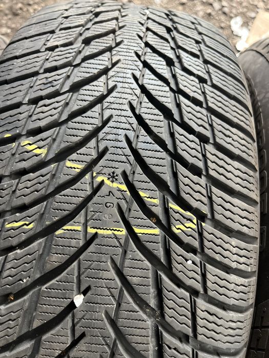 Хубави зимни гуми 4 бр. 235.55.17