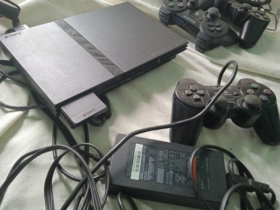 Playstation 2 SONY Оригинал scph-77004 и Клавиатура для Геймеров