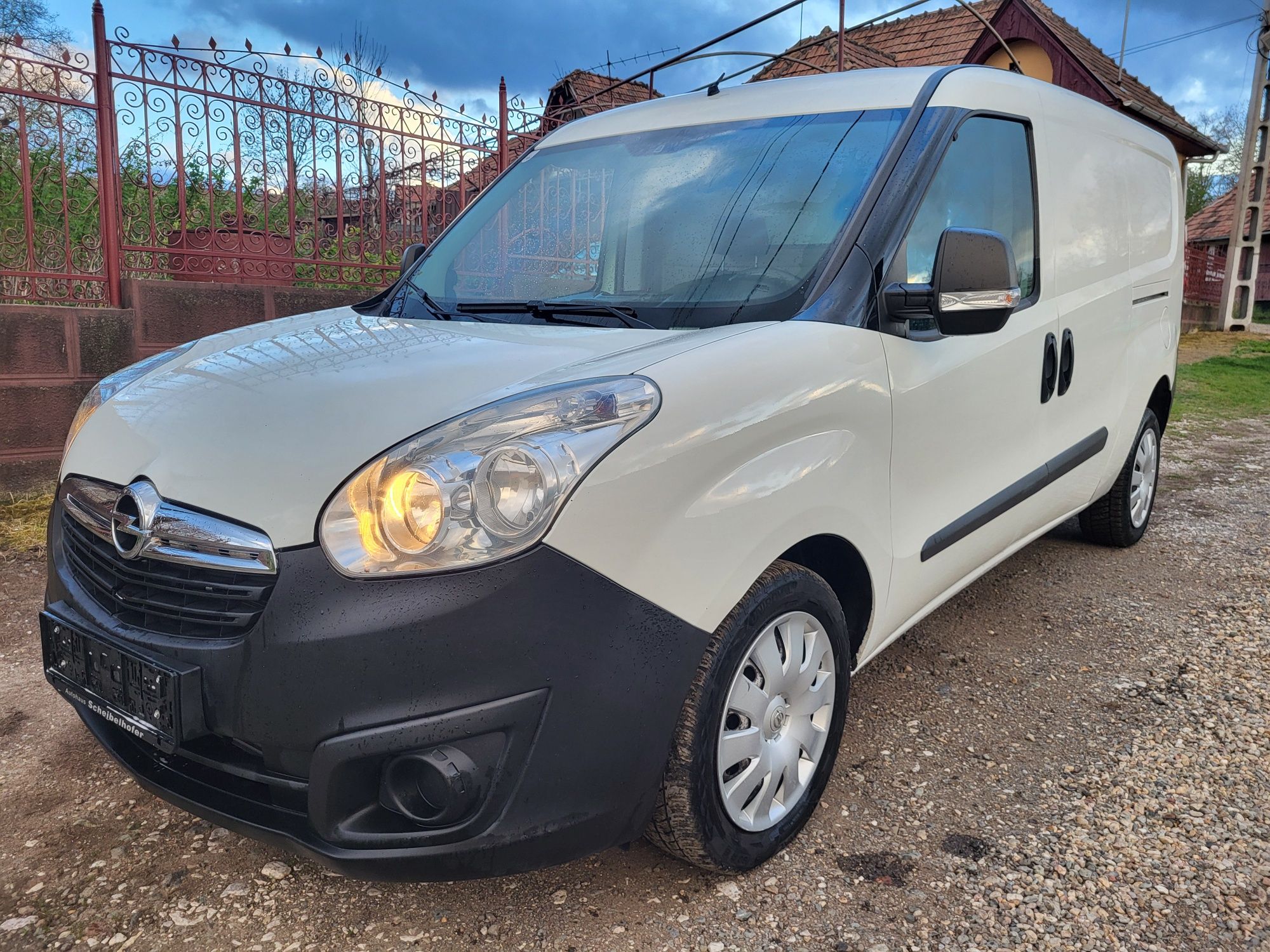 Opel Combo/Doblo/Kangoo Maxi 2016 Automat 2016