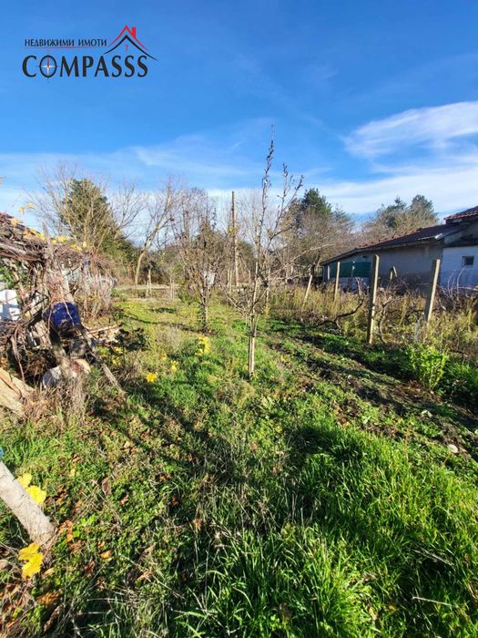 с. Малина, Общ. Ген. Тошево, къща с двор – 25053евро (49000лв.)