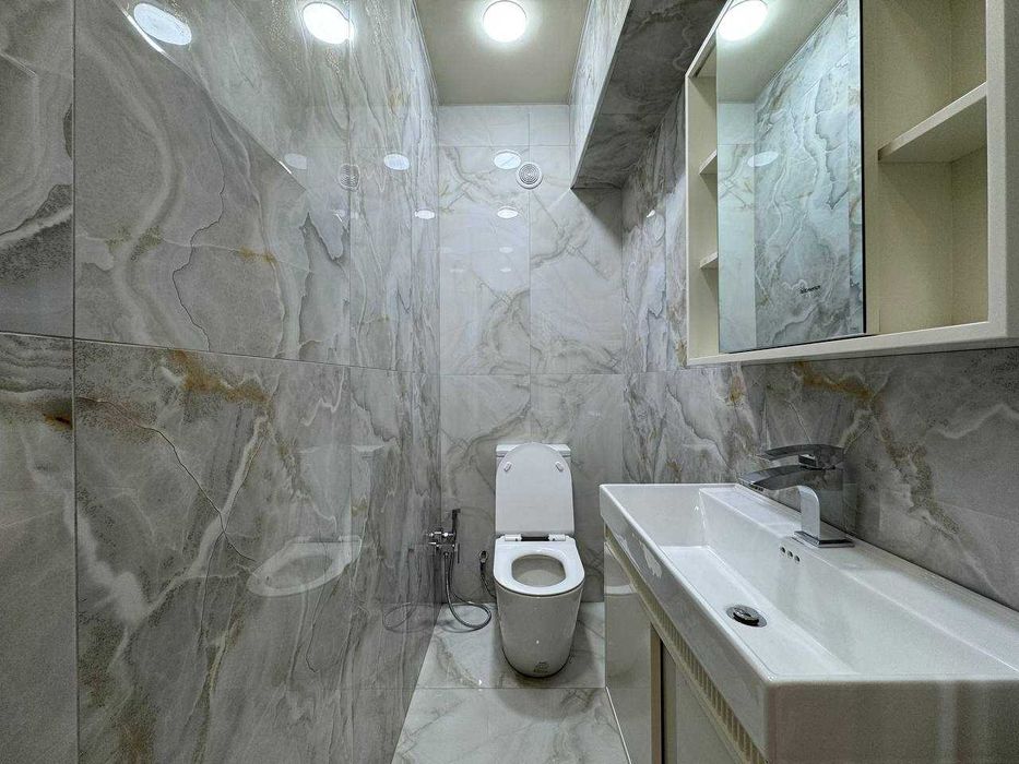 3 комн квартира в центре. Метро Космонавтов (ИТ)