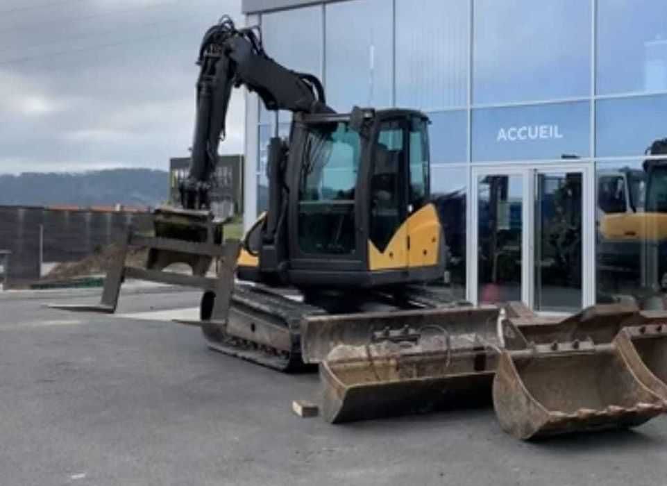 Excavator Mecalac 8MCR