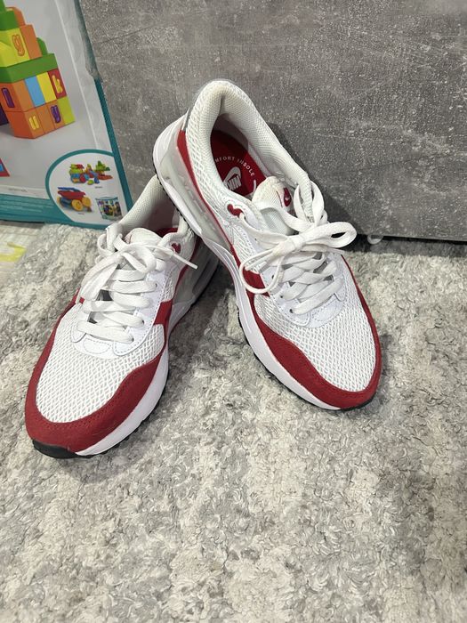 Дамски маратонки найк