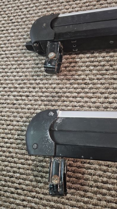 Suporturi auto pentru schiuri Mont Blanc