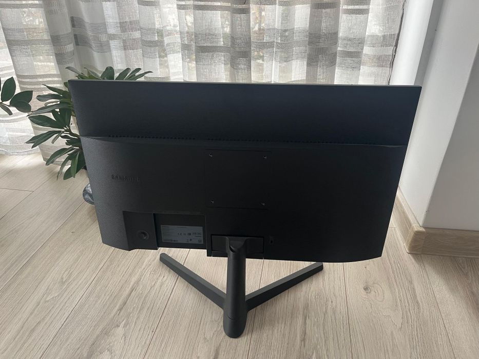 Monitor samsung 27" 75HZ