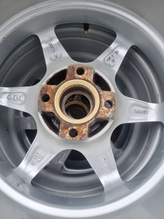 Jante R14 Aliaj Aluett 4x108 Ford Fiesta 6J ET 37 Montaj inclus.