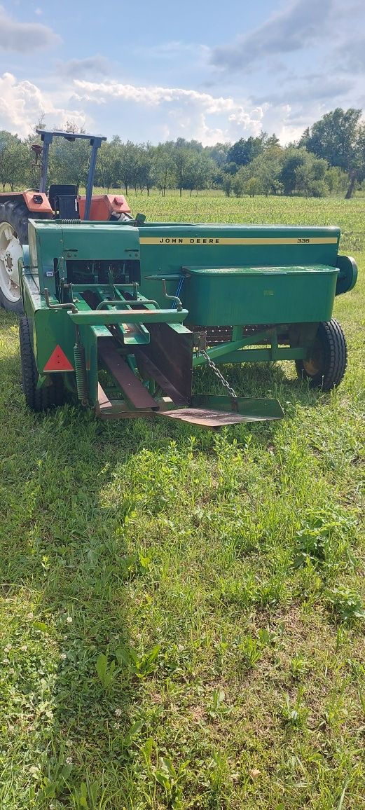 Presa john deere 336