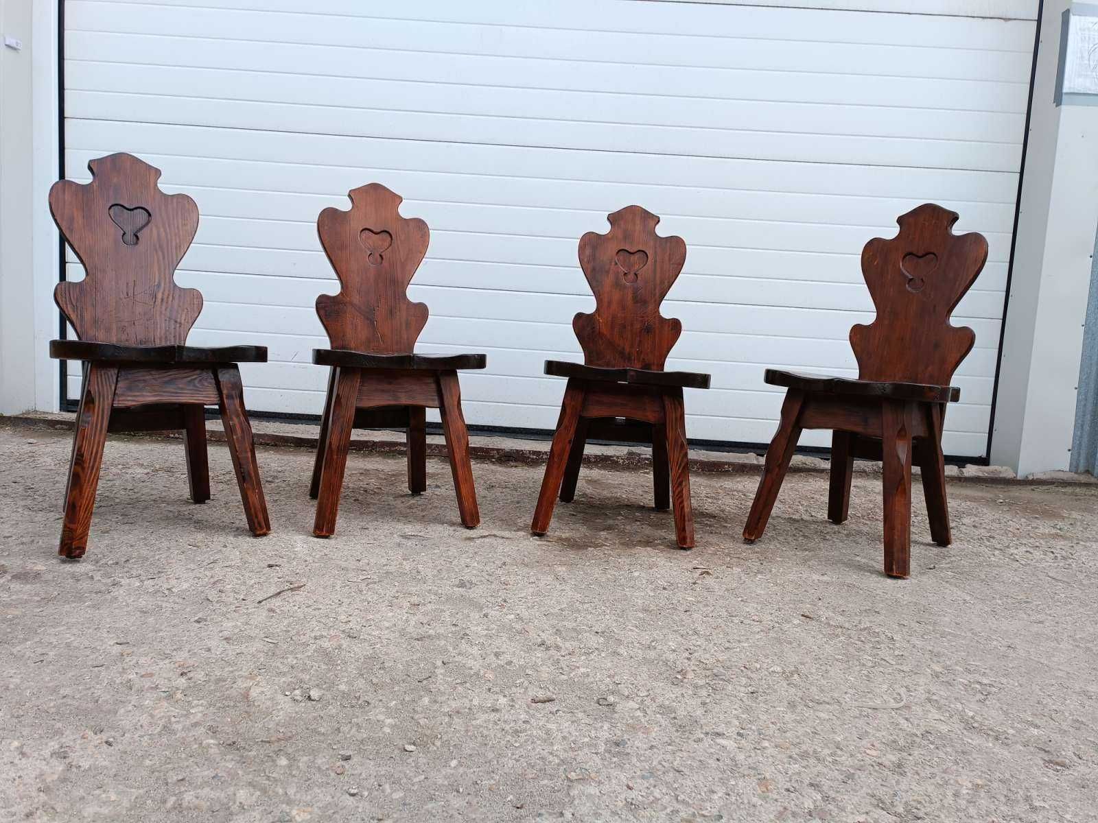 Старинни масивни дъбови столове с извивки. Внос Франция