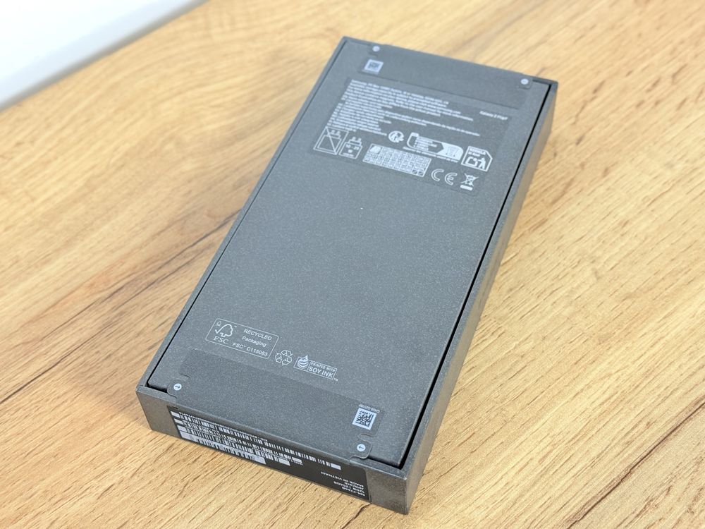 Samsung Galaxy Z Flip 7 256GB чисто нов запечатан!!!