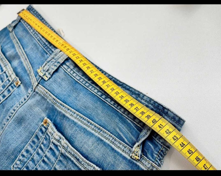 Fusta de blugi H&M  masura 40