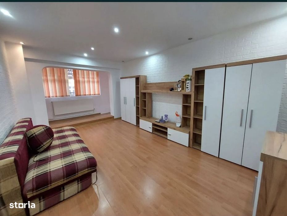 Apartament cu 2 camere de închiriat în zona Radu Negru
