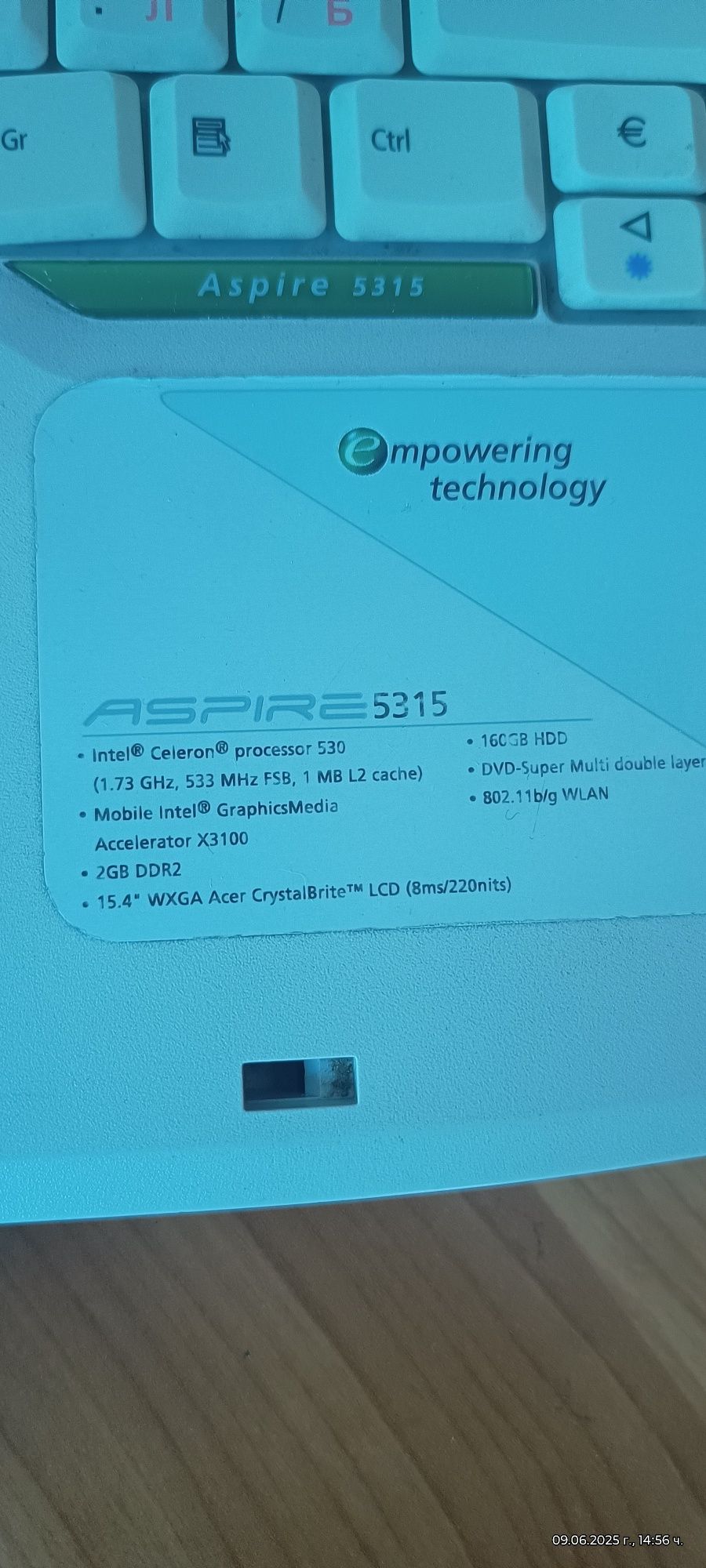 Лаптоп Acer c windows7