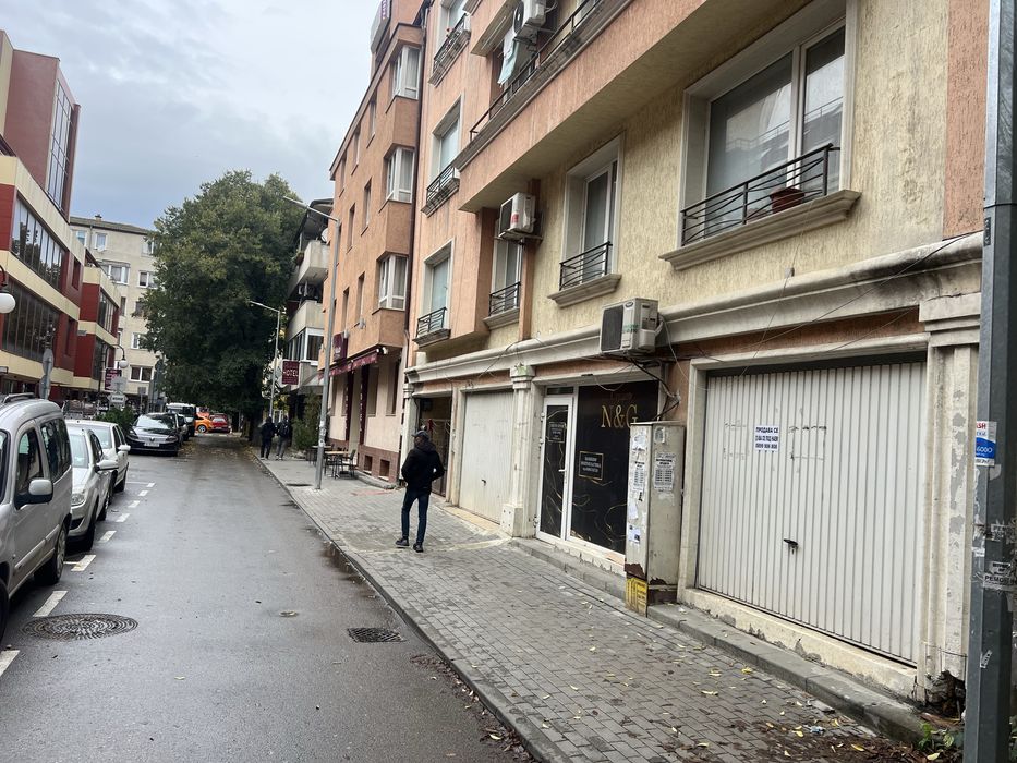 Дава се под наем Гараж / Паркомясто в Варна, Колхозен пазар - 16 кв.м за 50000 € - Снимка #5